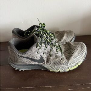 Nike Women’s Running Shoes Size 8 Gray Black Trail Running Athletic Sneakers